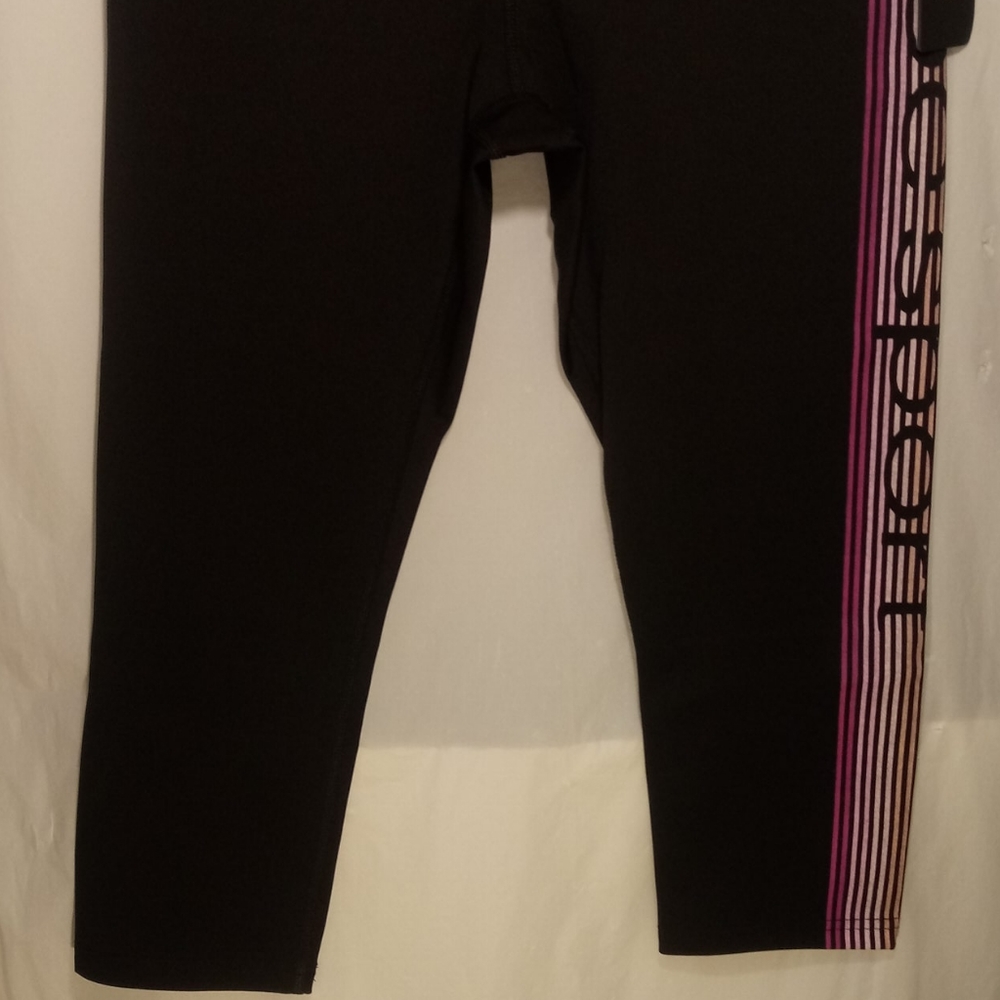 bebe SPORT CAPRI PANTS - Picture 3 of 7